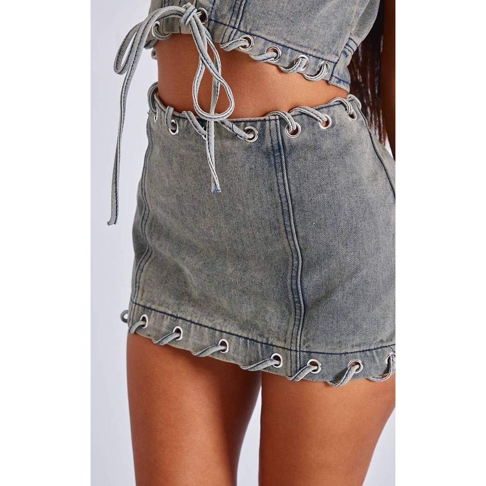 PrettyLittleThing Petite Denim Lace Up Mini Skirt Gray Grommet Y2K US 6